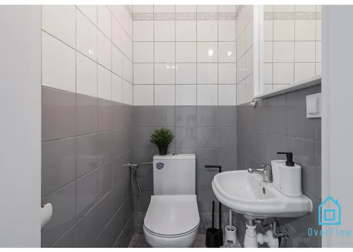 Milkyway - 15 Min To Old Town 홈스테이 *